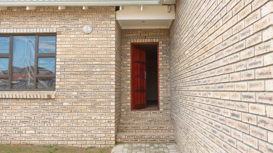 3 Bedroom Property for Sale in Bluewater Bay Eastern Cape